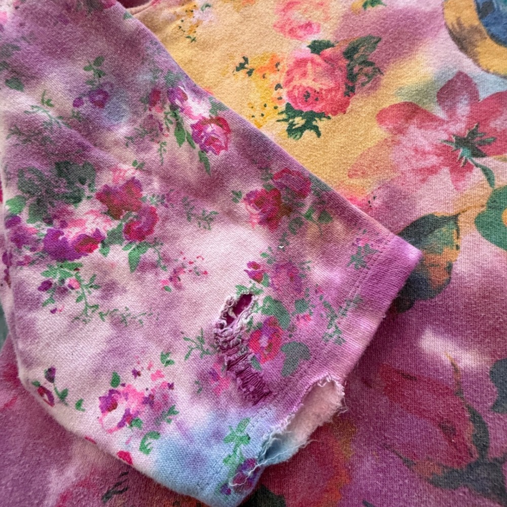 Magnolia Pearl RARE Songbird Floral Sweatshirt Purple Tie Dye Bird Distressed - Picture 13 of 16